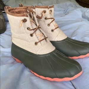 Winter boots